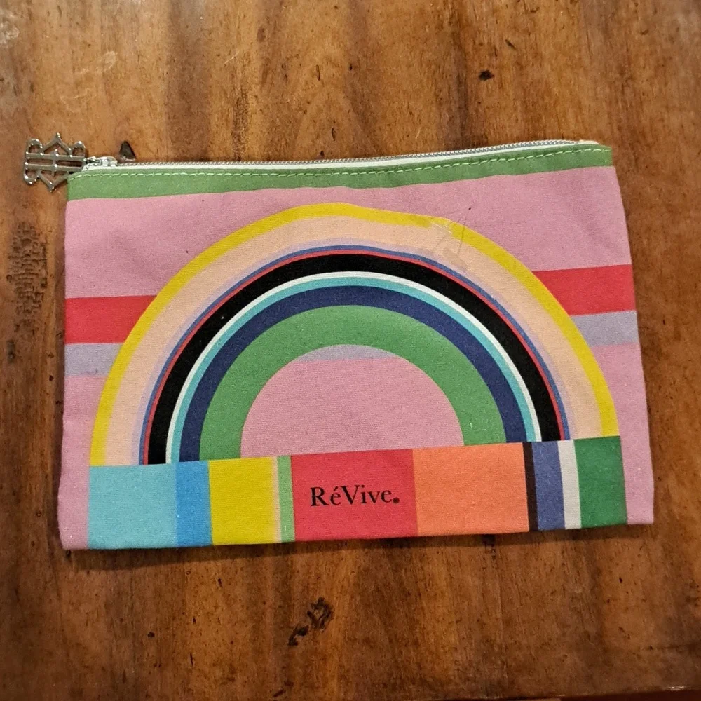 Révive Makeup Travel Rainbow Bag